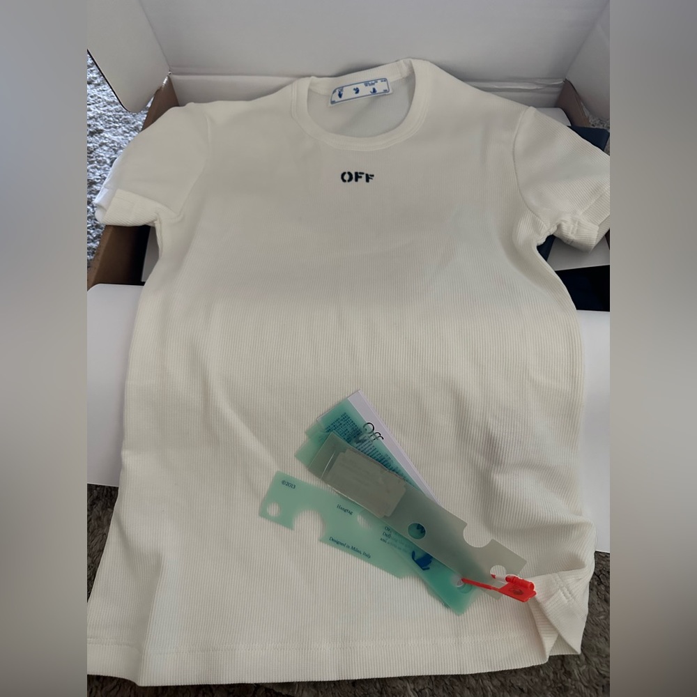 Off white ribbed shirt - Picture 2 of 4